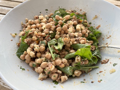 Kichererbsensalat mit getrocckneten Tomaten und Feta