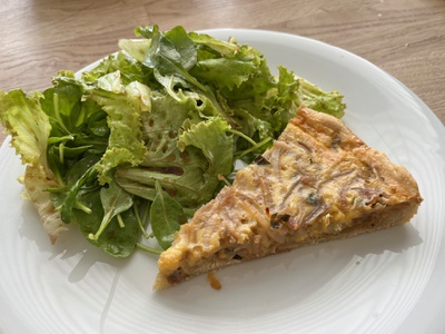 Zwiebelkuchen (Zwiebelquiche)